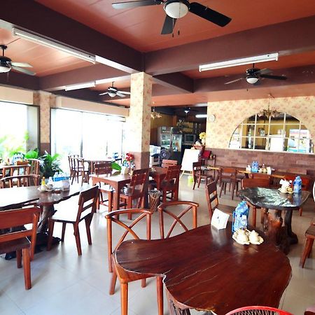 The Famous House - Jomtien Hotell Exteriör bild
