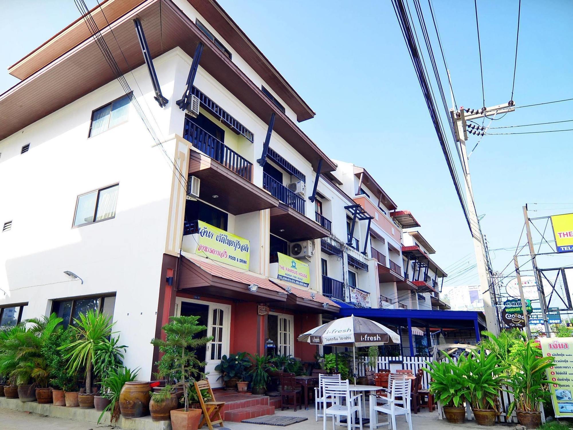 The Famous House - Jomtien Hotell Exteriör bild